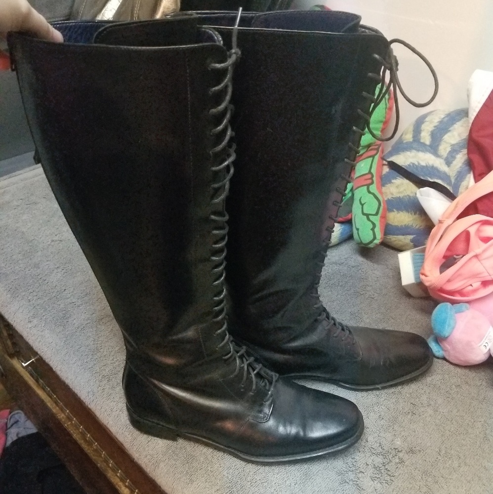 Vintage Joan & David tall combat style boots